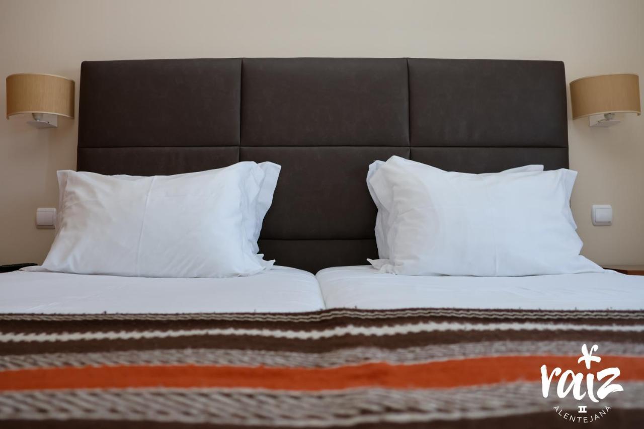 レゲンゴス・デ・モンサラーシュ Raiz Alentejana II Bed & Breakfast エクステリア 写真